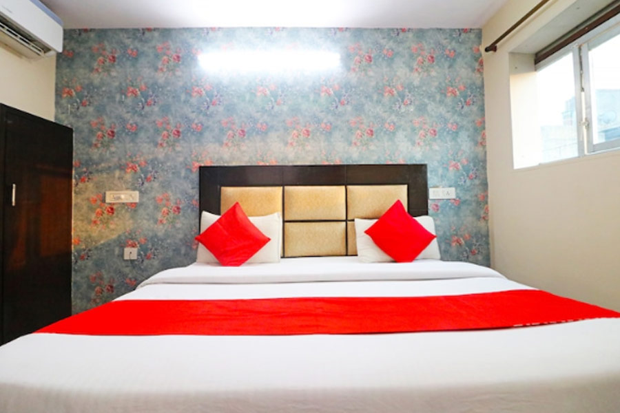 Standard room in Westend Holiday Home Delhi near Nizamuddin
