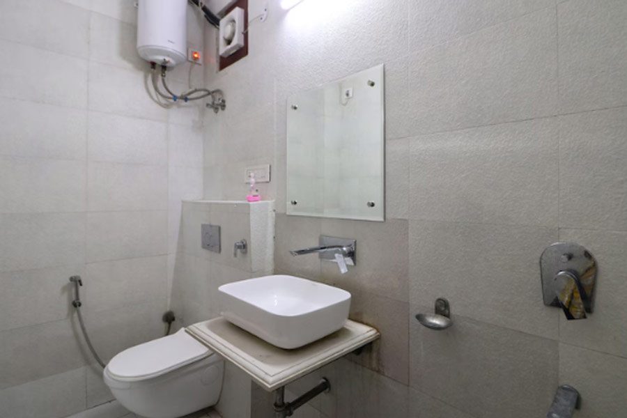 Standard room in Westend Holiday Home Delhi near Nizamuddin